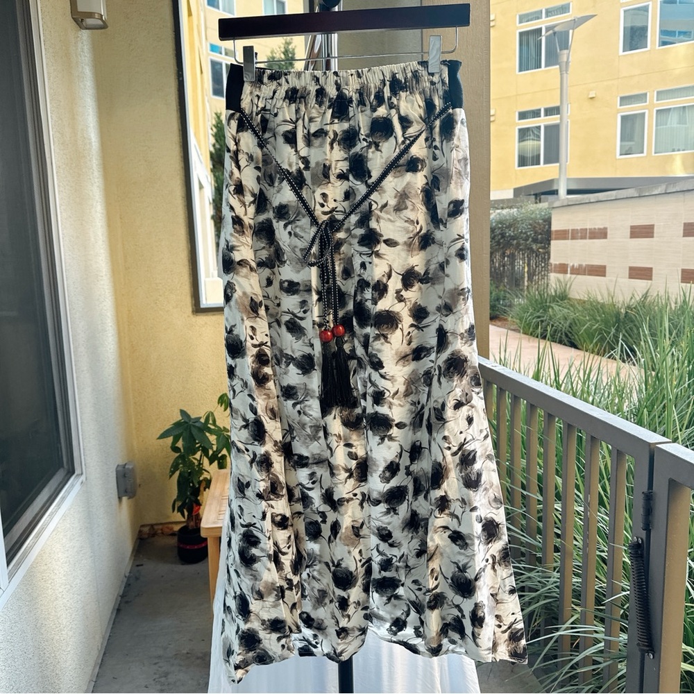 Floral Black and White Skirt